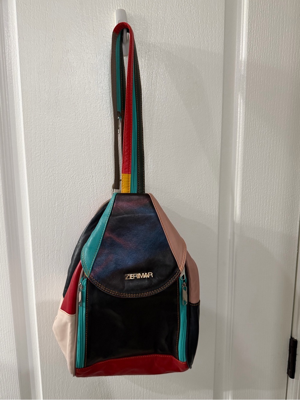 Zerimar patchwork leather sling backpack - Picture 2 of 12